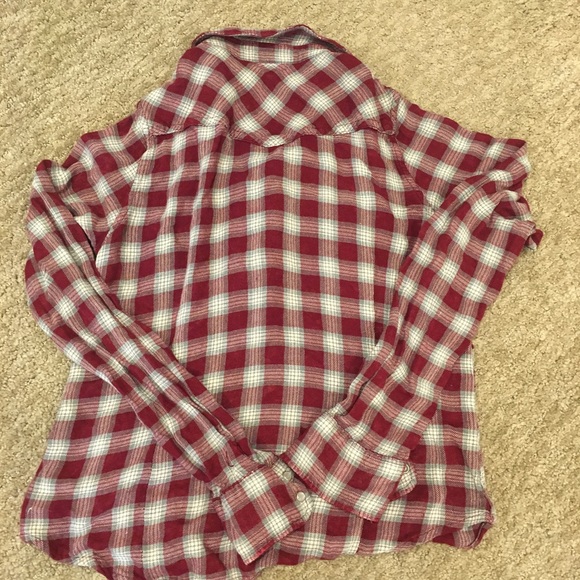 Red flannel. - Picture 2 of 5